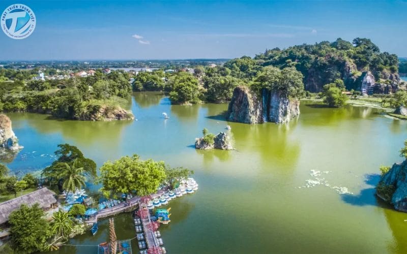 Khu du lịch Bửu Long Đồng Nai tọa lạc trên con sông Đồng Nai êm đềm